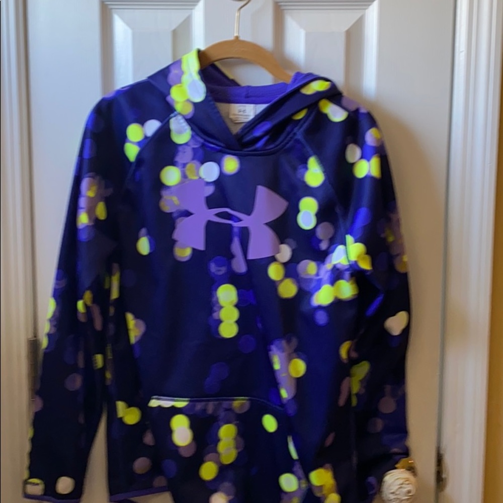 Girls XL Under Armour Hoodie or Sweatshirt